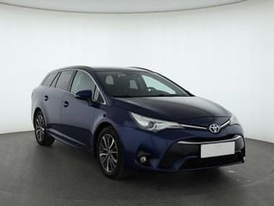 Używany Toyota Avensis 143 KM (105 kW) 2016 Niebieski Kombi