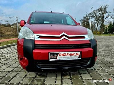 Czerwony Używany 2012 Citroën Berlingo Minivan | 23 800 zł (Uczciwa cena)