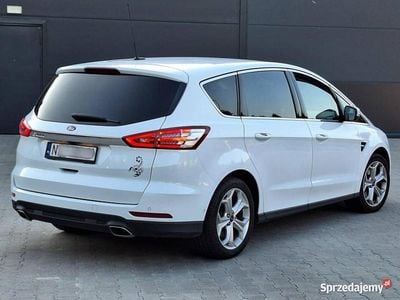 Biały Używany 2017 Ford S-MAX S Minivan | 64 700 zł (Drogi)