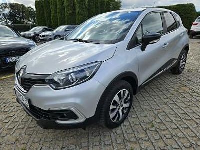 Srebrny (metalik) Używany 2018 Renault Captur SUV | 40 900 zł (Uczciwa cena)