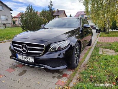 używany Mercedes E200 Klasazadbany