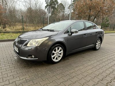 Szary Używany 2009 Toyota Avensis Sedan/Limuzyna | 21 800 zł