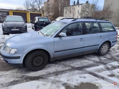 Używany VW Passat 2000 Niebieski Kombi
