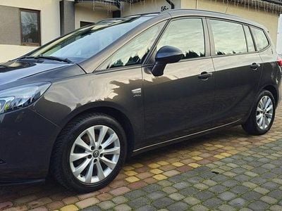 używany Opel Zafira 1.4dm 140KM 2013r. 144 453km