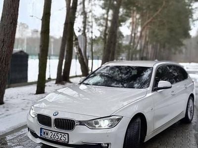Używany BMW 320 Luxury Line 2013 Biały Kombi