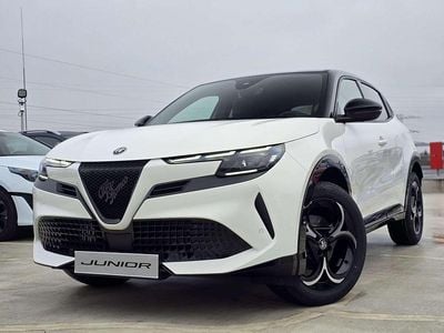 używany Alfa Romeo Junior Ibrida Ibrida 1.2 145 KM (107 kW) eDCT6 MHEV