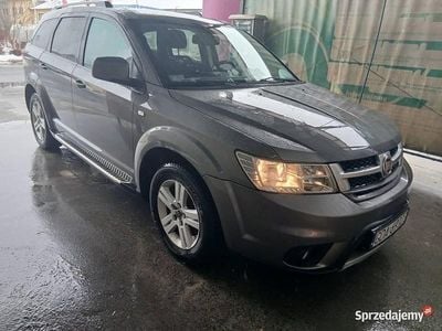 Szary Używany 2013 Fiat Freemont SUV | 34 000 zł (Uczciwa cena)