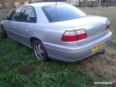 Używany Opel Omega 2001 Srebrny Sedan/Limuzyna