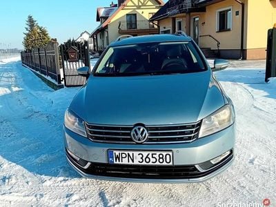 Niebieski Używany 2013 VW Passat Kombi | 23 000 zł (Dobra cena)
