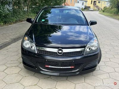 Opel Astra GTC