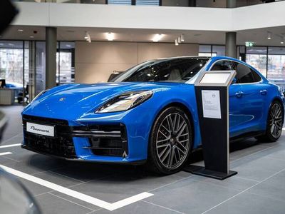 Porsche Panamera 4