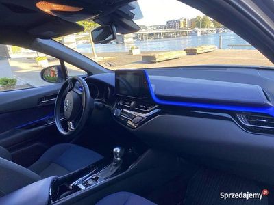 Szary Używany 2017 Toyota C-HR SUV | 52 500 zł