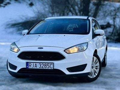 Biały Używany 2017 Ford Focus Trend Kombi | 20 900 zł (Dobra cena)