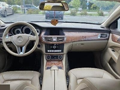 używany Mercedes 350 Klasa CLS W218 C218CDI 3.0 Diesel BlueEff 265KM 2011r