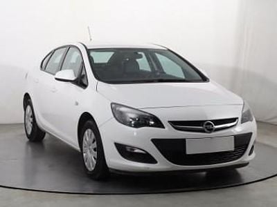 Biały Używany 2017 Opel Astra Sedan/Limuzyna | 36 999 zł (Uczciwa cena)