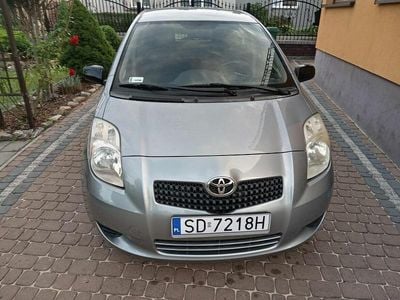 Szary Używany 2008 Toyota Yaris Luna Hatchback | 16 000 zł (Uczciwa cena)