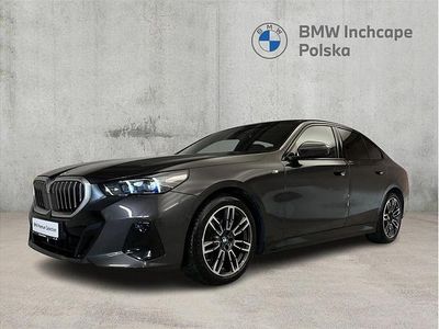 Używany BMW 520 Comfort Edition 190 KM (139 kW) 2024 Szary sophisto z brylantowym połyskiem metalizowany Sedan/Limuzyna
