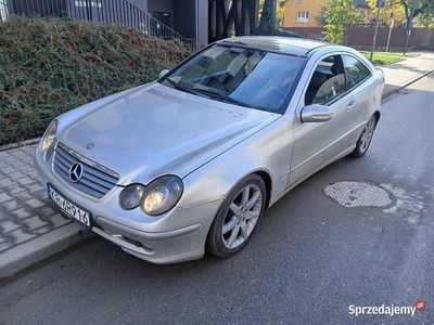 Mercedes C200
