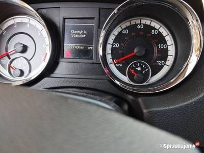 Używany Dodge Grand Caravan SXT 2019 Srebrny Minivan