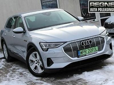 Srebrny Używany 2021 Audi e-tron SUV | 114 900 zł