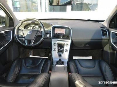 Używany Volvo XC60 150 KM (110 kW) 2017 Szary (metalik) SUV