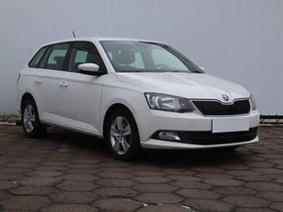Biały Używany 2016 Skoda Fabia Kombi | 23 999 zł (Dość drogi)