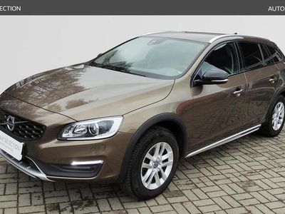 używany Volvo V60 CC D3 Drive-E Momentum