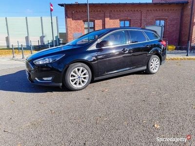Czarny Używany 2015 Ford Focus Kombi | 22 799 zł (Uczciwa cena)