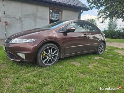 Brązowy Używany 2011 Honda Civic Hatchback | 10 000 zł