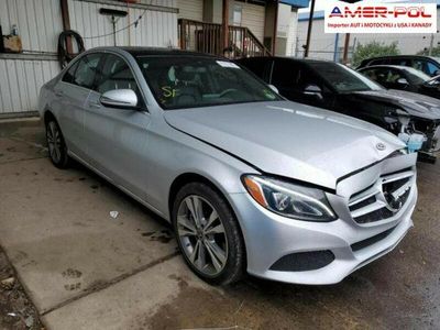 używany Mercedes C300 2dm 241KM 2018r. 72 863km