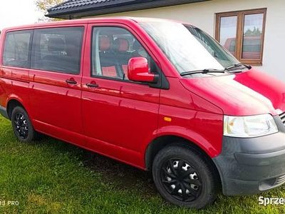 Czerwony Używany 2006 VW Caravelle Minivan | 24 000 zł