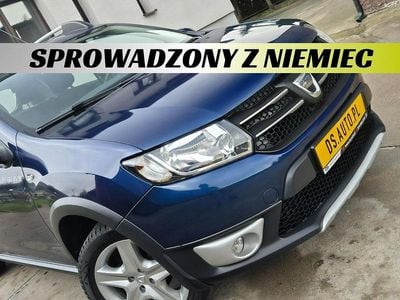 Używany Dacia Sandero Stepway 90 KM (66 kW) 2016 Niebieski (metalik) Hatchback