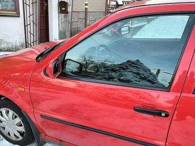 Czerwony Używany 1997 VW Polo Hatchback | 2500 zł
