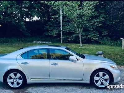 Srebrny Używany 2009 Lexus LS460 Sedan/Limuzyna | 17 500 zł