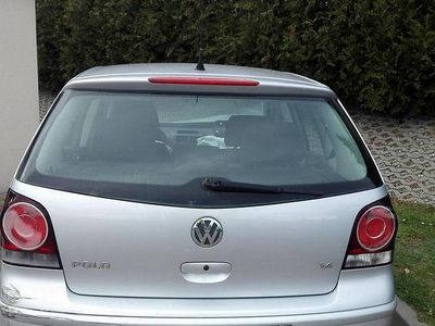 Srebrny (metalik) Używany 2005 VW Polo Hatchback | 7000 zł