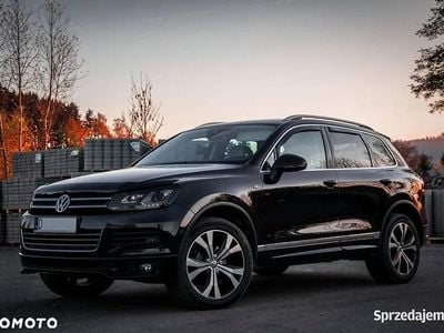 Czarny Używany 2012 VW Touareg R-line SUV | 64 500 zł (Dobra cena)