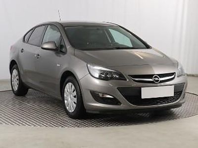 Szary Używany 2016 Opel Astra Sedan/Limuzyna | 33 999 zł (Uczciwa cena)