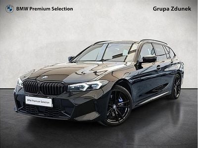 Używany BMW 320 Shadowline 190 KM (139 kW) 2023 Czarny szafir metalizowany Kombi