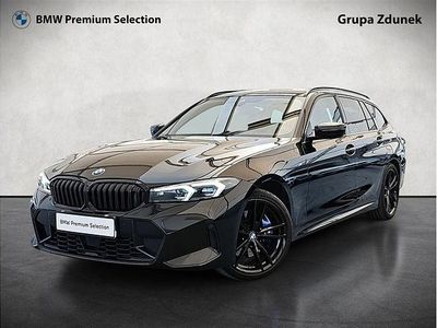 Czarny szafir metalizowany Używany 2023 BMW 320 Shadowline Kombi | 189 900 zł (Drogi)