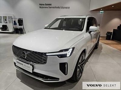 Używany Volvo XC90 250 KM (183 kW) 2025 Biały SUV