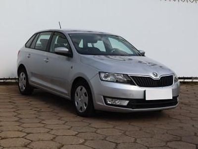 Srebrny Używany 2013 Skoda Rapid Hatchback | 34 999 zł