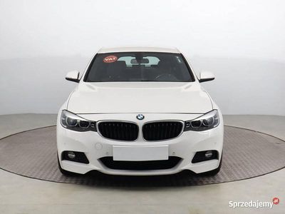 Biały Używany 2018 BMW 318 Gran Turismo Sedan/Limuzyna | 75 999 zł