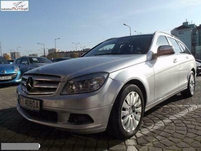 Używany Mercedes 240 136 KM (100 kW) 2008 Srebrny (metalik) Kombi