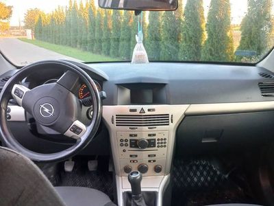 używany Opel Astra 1.7cdti