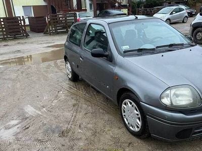 Używany 2001 Renault Clio II | 2300 zł