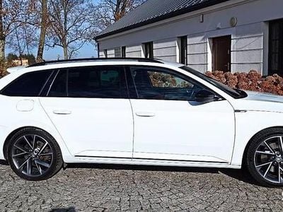 Używany Skoda Superb SportLine 2018 Biały Kombi