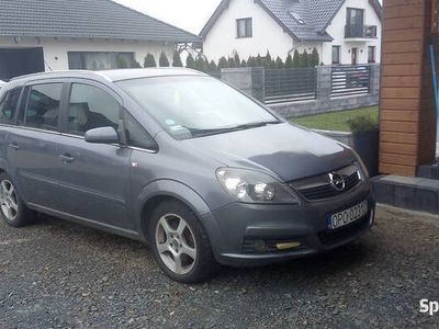 używany Opel Zafira 