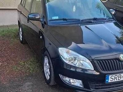Czarny Używany 2011 Skoda Fabia Sedan/Limuzyna | 8300 zł (Uczciwa cena)