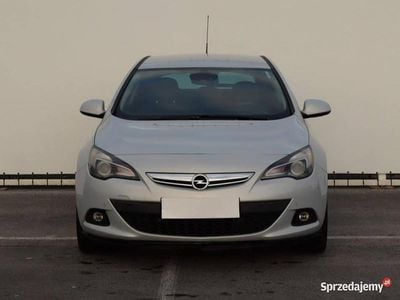 Biały Używany 2012 Opel Astra Hatchback | 21 499 zł (Dobra cena)