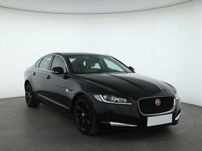 Używany Jaguar XF 180 KM (132 kW) 2018 Czarny Sedan/Limuzyna